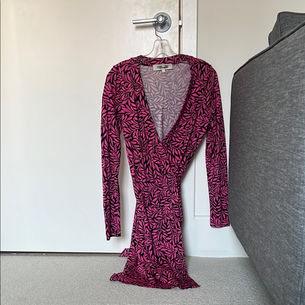 Pink Leaf Patterned Dress